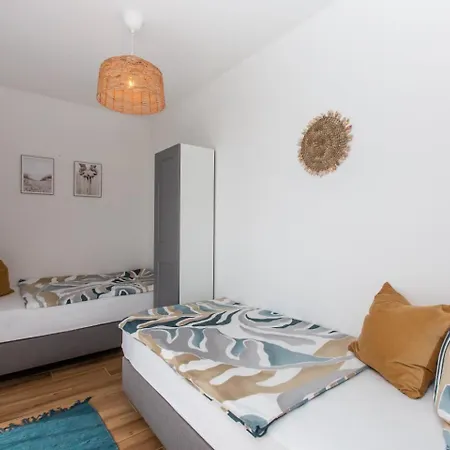 Apartman Crimson Holidays